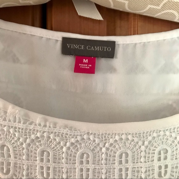 Women’s Vince Camuto White Sleeveless Top, size M - Picture 3 of 6